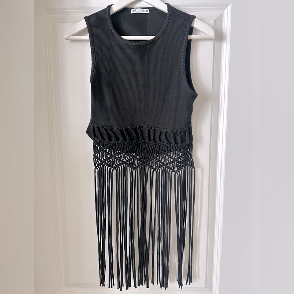 Zara Tops - Zara black macrame fringe Top